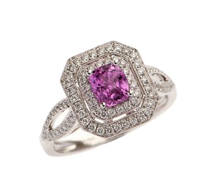 Bague de style Art déco
en or blanc 18k 750°/°°...