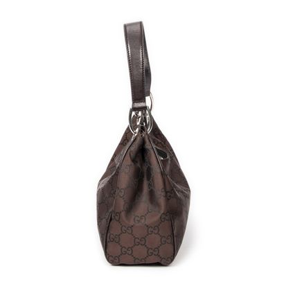 GUCCI 
Sac modèle 