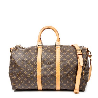 LOUIS VUITTON
Sac modèle 