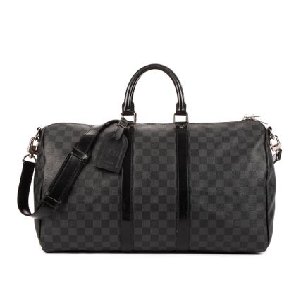 LOUIS VUITTON
Sac modèle 