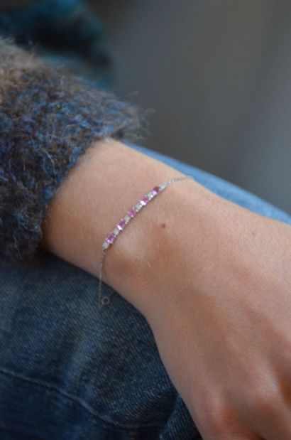 Fin bracelet
en or blanc 18k 750°/°° orné...