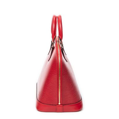 LOUIS VUITTON
Sac modèle 