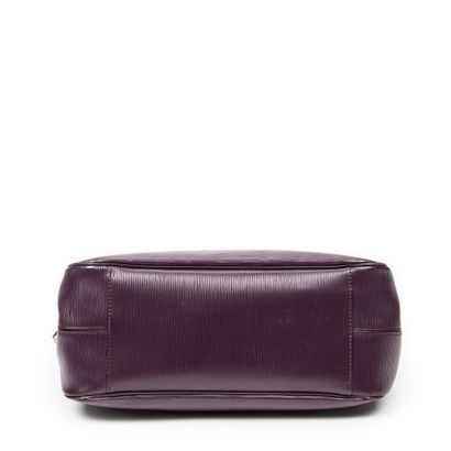 LOUIS VUITTON
Passy