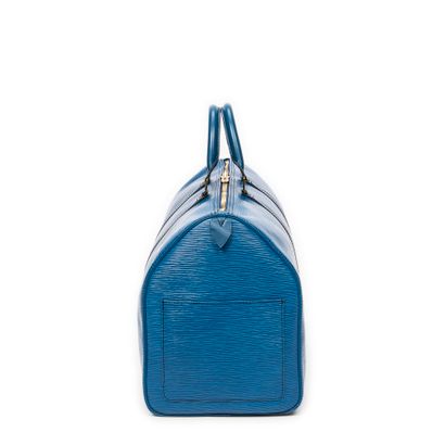LOUIS VUITTON
Keepall