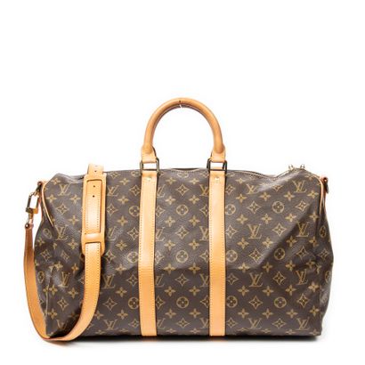LOUIS VUITTON
Sac modèle 