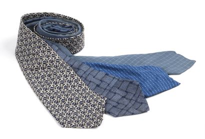 HERMES Paris
Set of four various silk CRAVATES
Minor...