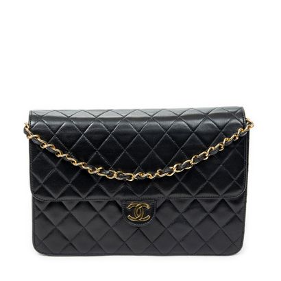 CHANEL
Sac modèle 