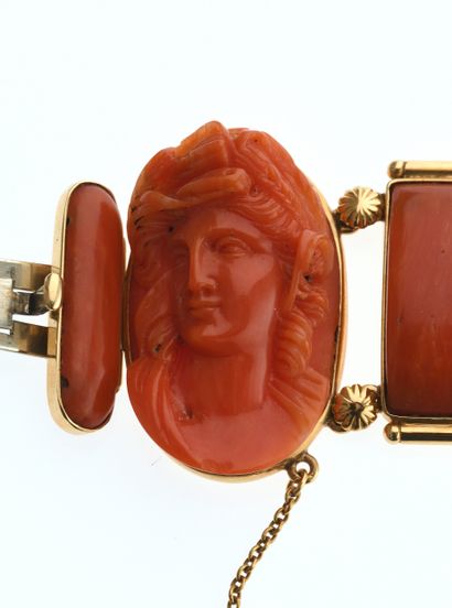 Important bracelet
en or jaune 18K 750°/°°...
