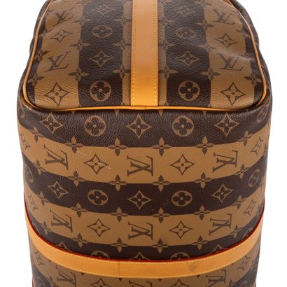 LOUIS VUITTON
50 cm 