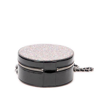 CHANEL
Glitter Chain