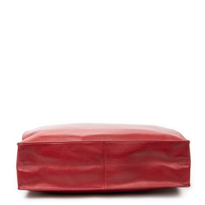CHANEL
Flat tote bag in red leather with...