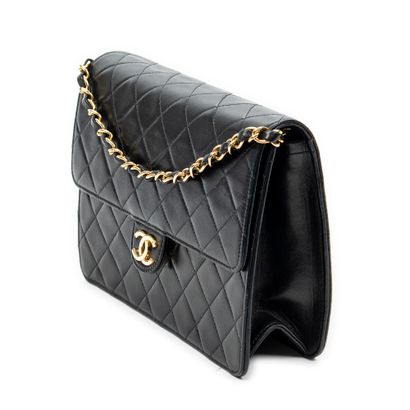 CHANEL
Sac modèle 