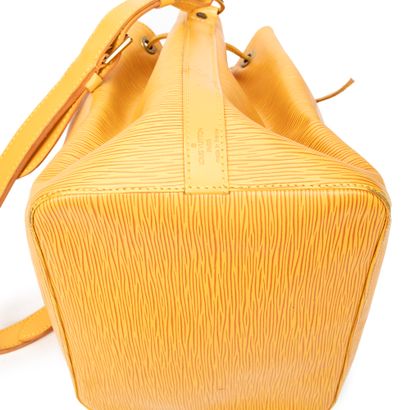 LOUIS VUITTON
Noé