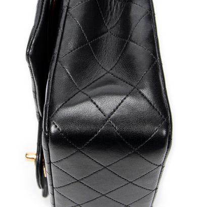 CHANEL
Timeless Classique Double Flap