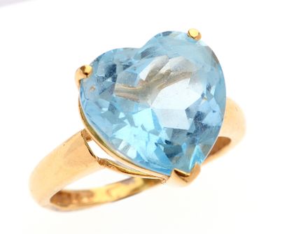 Ring
in 18k yellow gold 750°/°° set with...