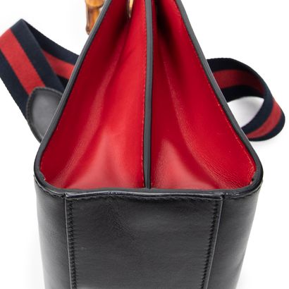 GUCCI
Sac modèle 