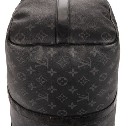 LOUIS VUITTON
Sac modèle 