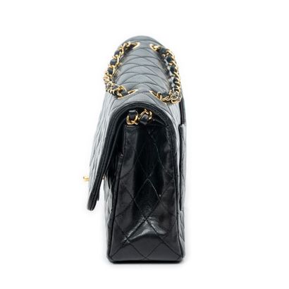 CHANEL
Sac modèle 
