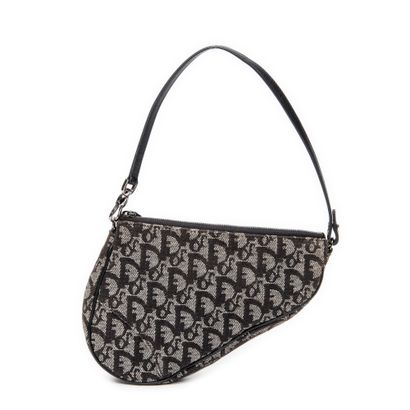 DIOR
Pochette modèle 
