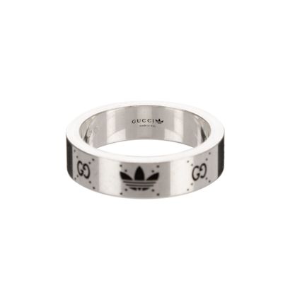 GUCCI
Bague en argent 925/°° sterling ornée...