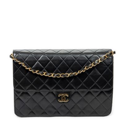 CHANEL
Sac modèle 