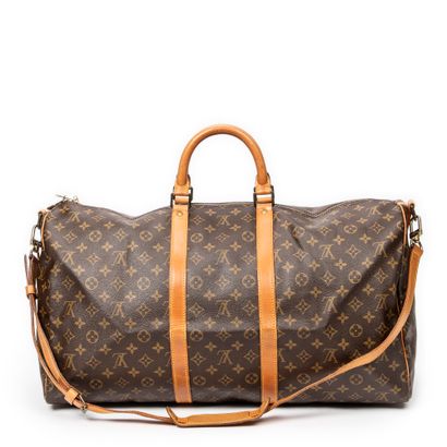 LOUIS VUITTON
Sac modèle 