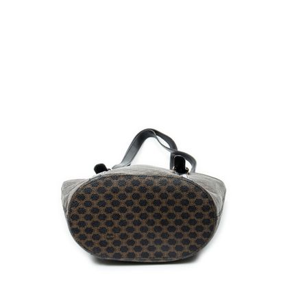 CELINE 
Sac seau en toile marron et noir,...
