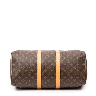 LOUIS VUITTON 
Sac modèle 