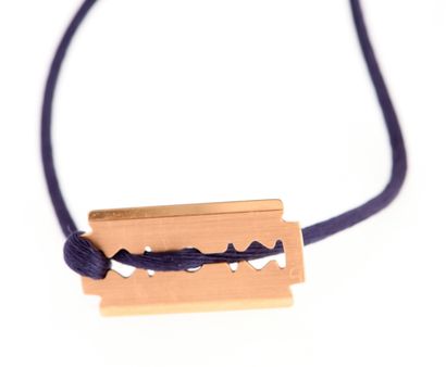 DINH VAN
Razor blade