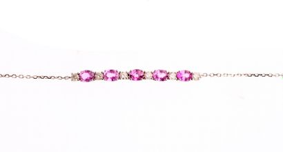 Fin bracelet
en or blanc 18k 750°/°° orné...