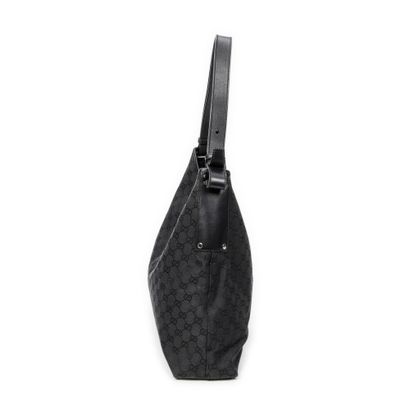 GUCCI 
Sac modèle 