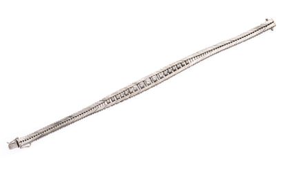 Bracelet
maille épis en or gris 18k 750°/°°...
