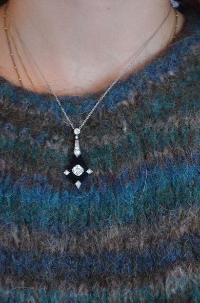 Collier Art Déco
en platine 850°/°° et or...