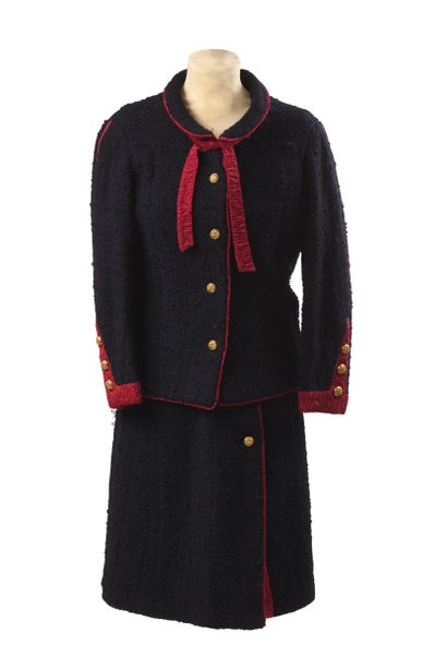 CHANEL Haute Couture Circa 1960/70 - ENSEMBLE...