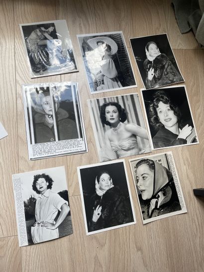 Hedy LAMAR - Set of 9 black and white PHOTOS...