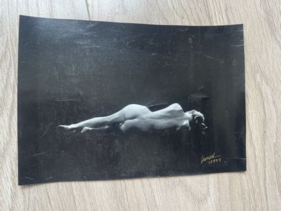 Daniel HADDAD's photography studio - black...