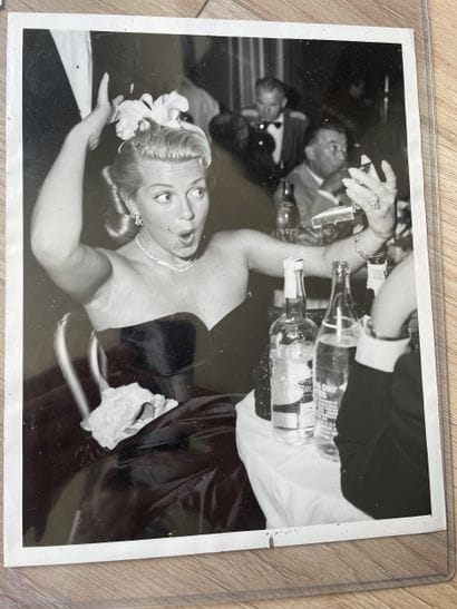 Lana TURNER - Black and white PHOTO of Lana...