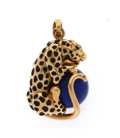 Pendant 
in yellow gold 750/°° representing...