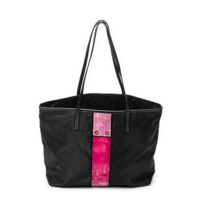 PRADA
Trompe-l'oeil
