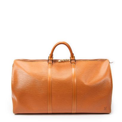 LOUIS VUITTON 
Keepall