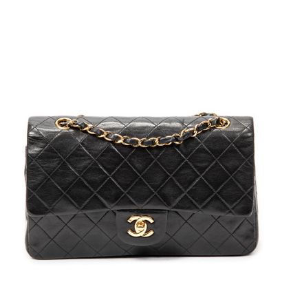 CHANEL
Classic double flap