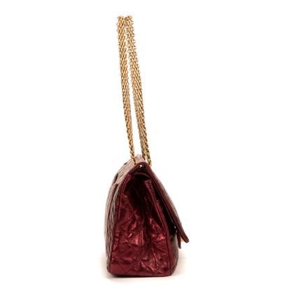 CHANEL
Large 2.55 reedition bag in burgundy...