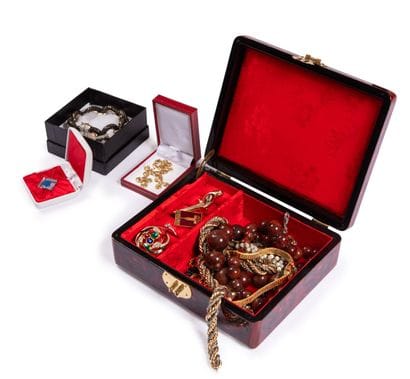 Costume jewelry set.