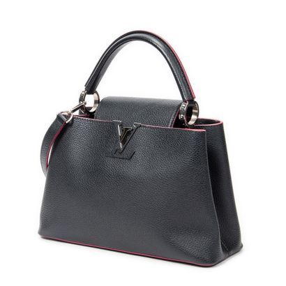 LOUIS VUITTON
Capucines