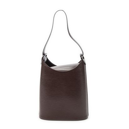 LOUIS VUITTON
Verseau