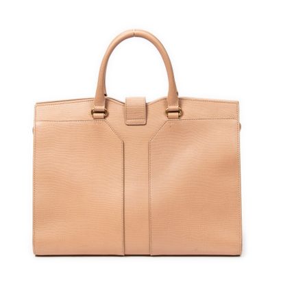 YVES SAINT LAURENT
Chyc
