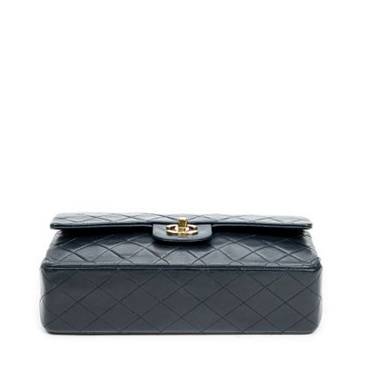 CHANEL
Classique Double Flap