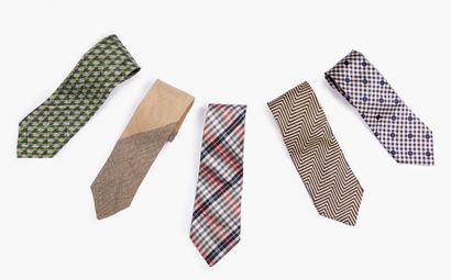 GIORGIO ARMANI
Three Gorgio Armani ties with...