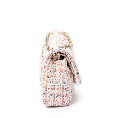 CHANEL 
Classic double flap