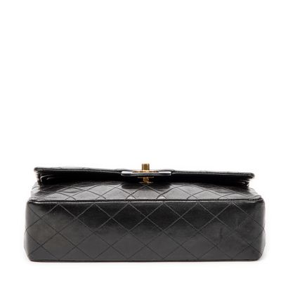 CHANEL
Classic double flap